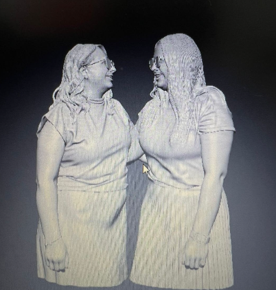 Modelo 3D digital de dos figuras durante el diseño de la pieza